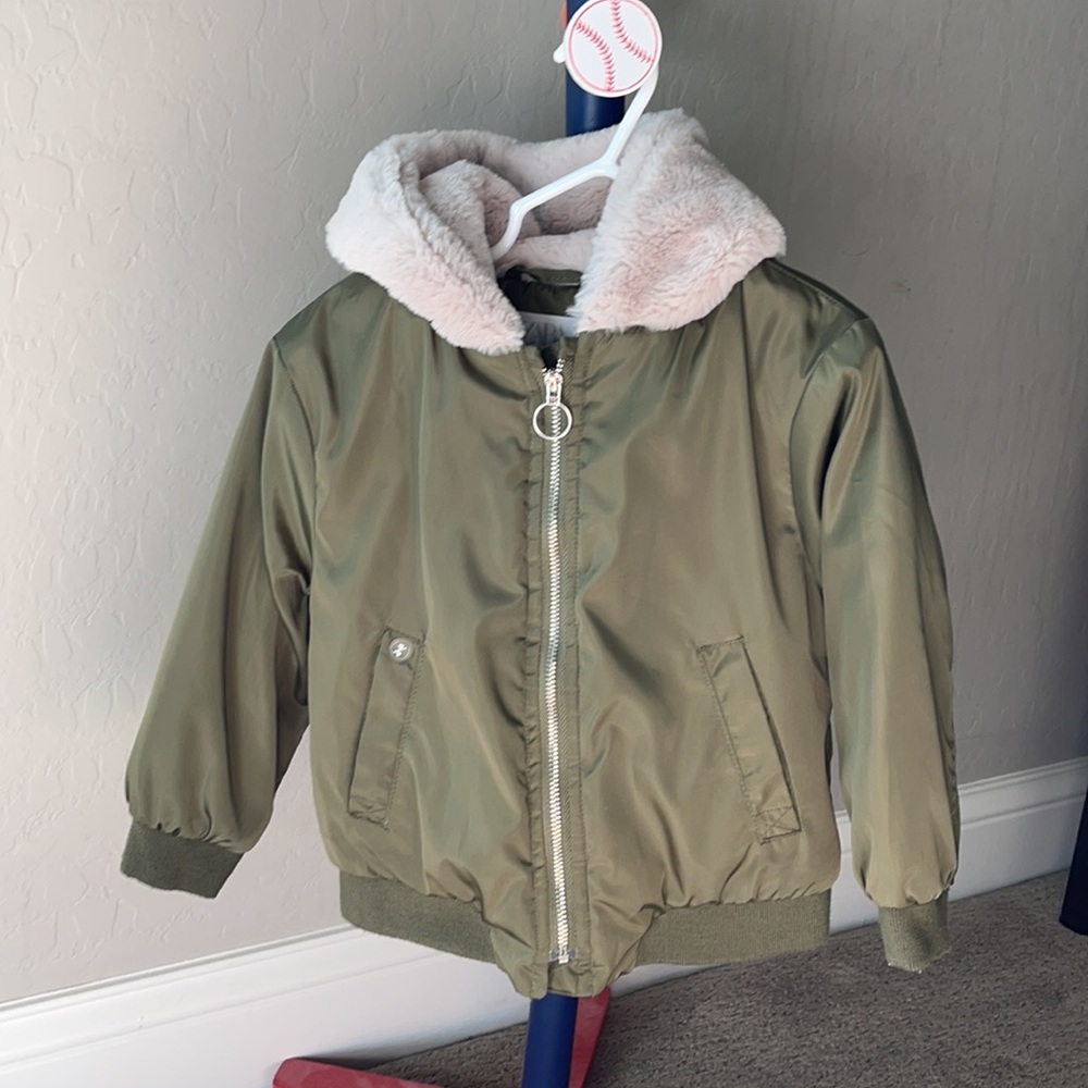 Zara kids 👦🏻 Bomber Jacket with Hoodie